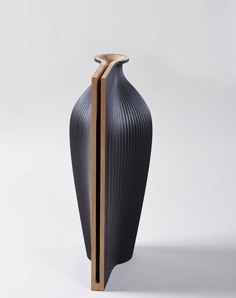 Ves-el by Zaha Hadid and Gareth Neal | Minimalist sculpture