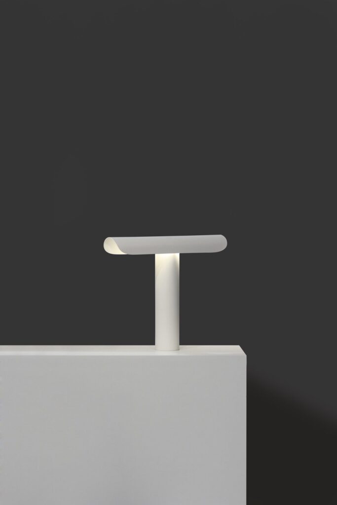 Minimalist lamp design | TI Lamp by regular company via Aesence