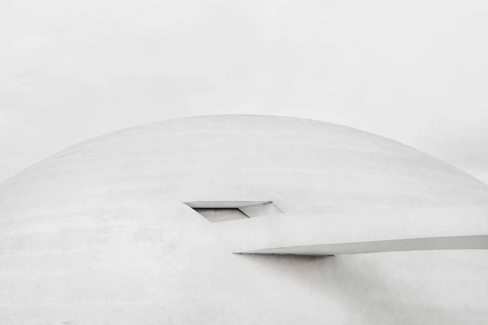 Minimalist photography of Brasília by Bruno Candiotto via Aesence