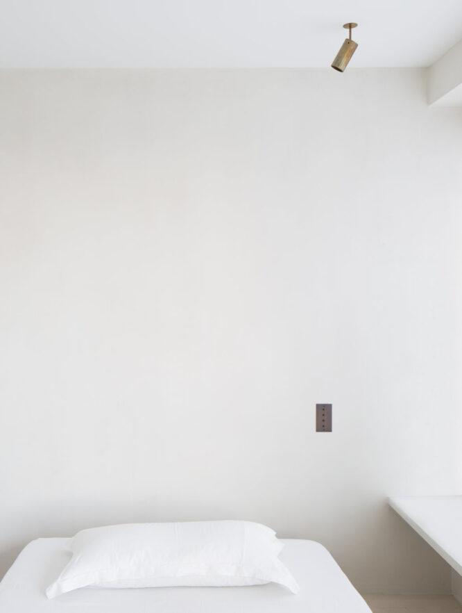 Minimalist Interior Design | Penthouse in Antwerpen by Hans Verstuyft Architecten
