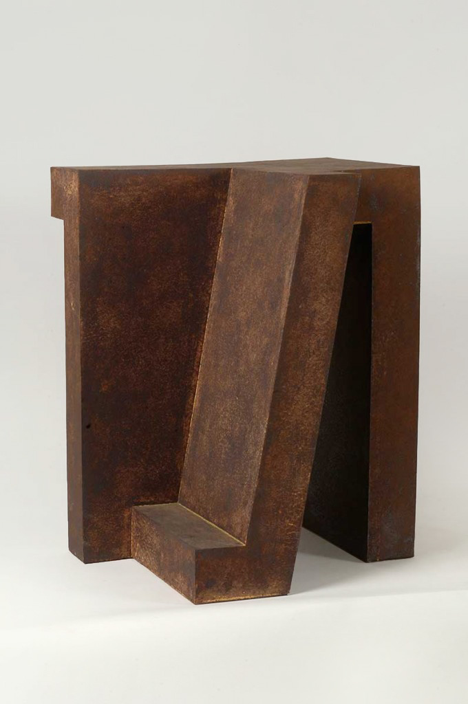 Poetics of Space, 58 x 73 x 53 cm, Stoneware with calcined clay, decorated with engobe, 2005