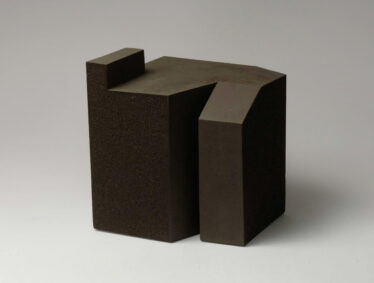 About the Geometric Passion, 28,2 x 27 x 32 cm, Pigmented stoneware with calcined clay, decorated with engobe, 2011