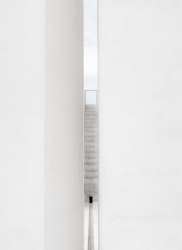 Aesence | White Square by Richard Jochum