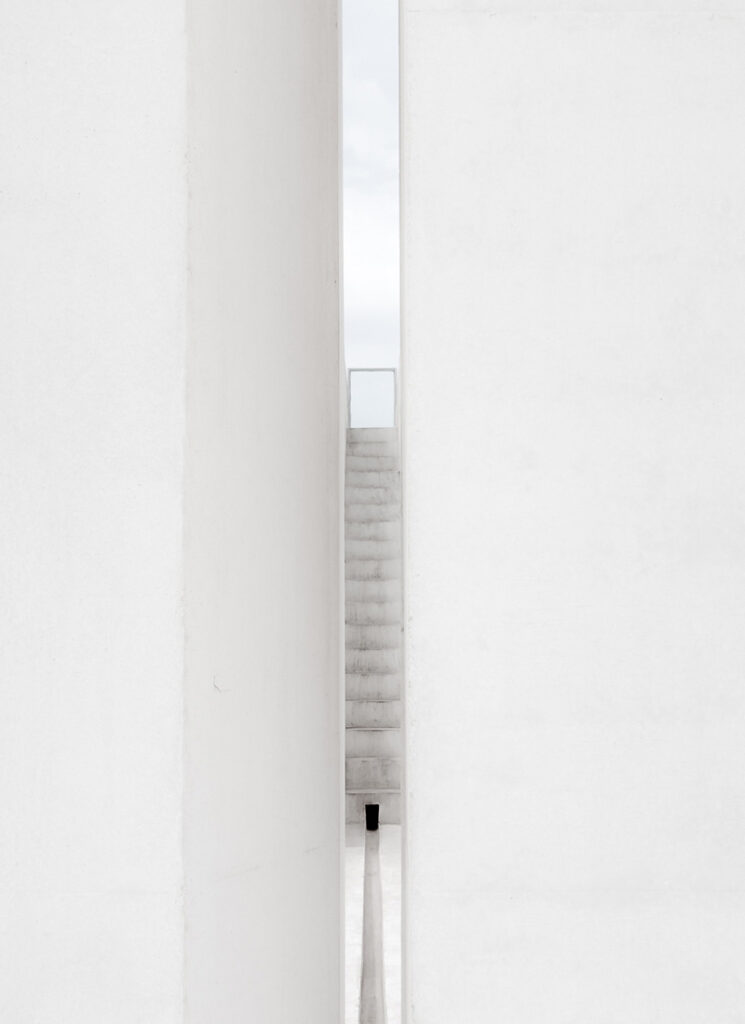 Aesence | White Square by Richard Jochum