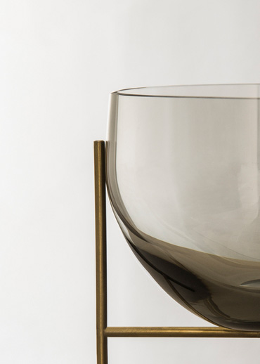 Aesence | Echasse Vase by Menu