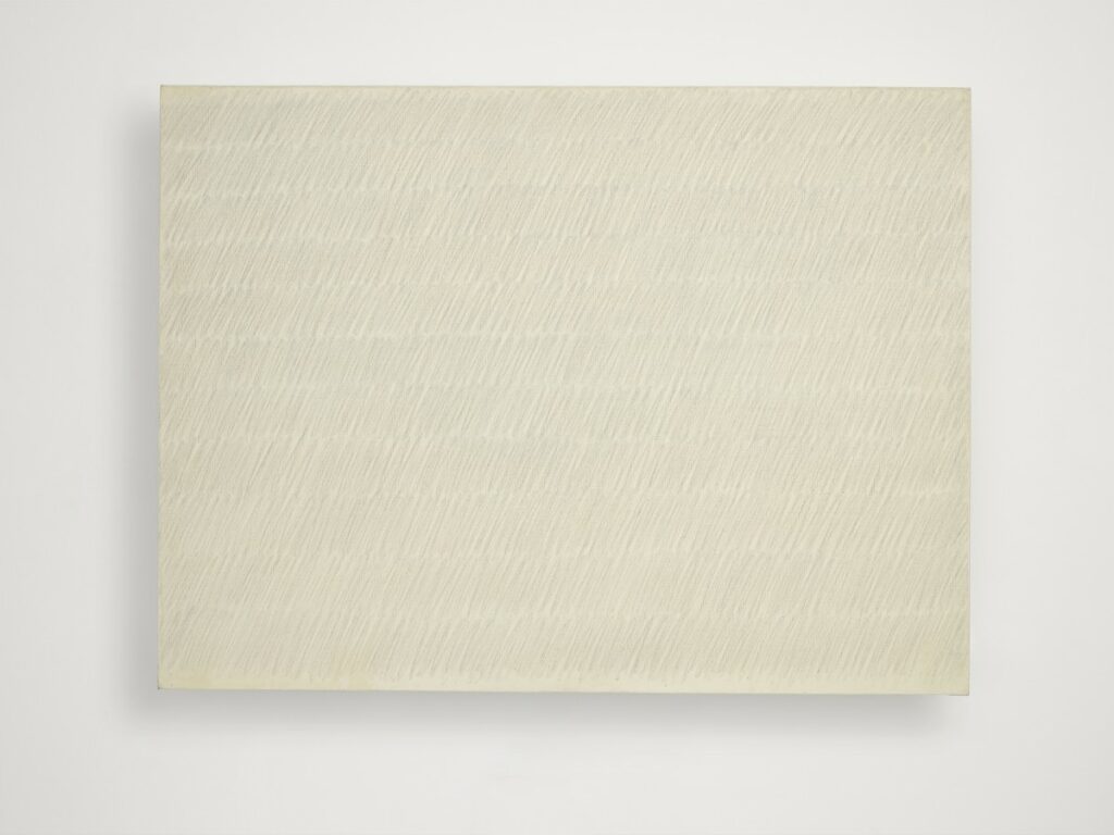 Dansaekhwa: Ecriture (描法) No. 30–74, 1974, Pencil and oil on canvas, 97.2 × 130 cm © Park Seo-Bo