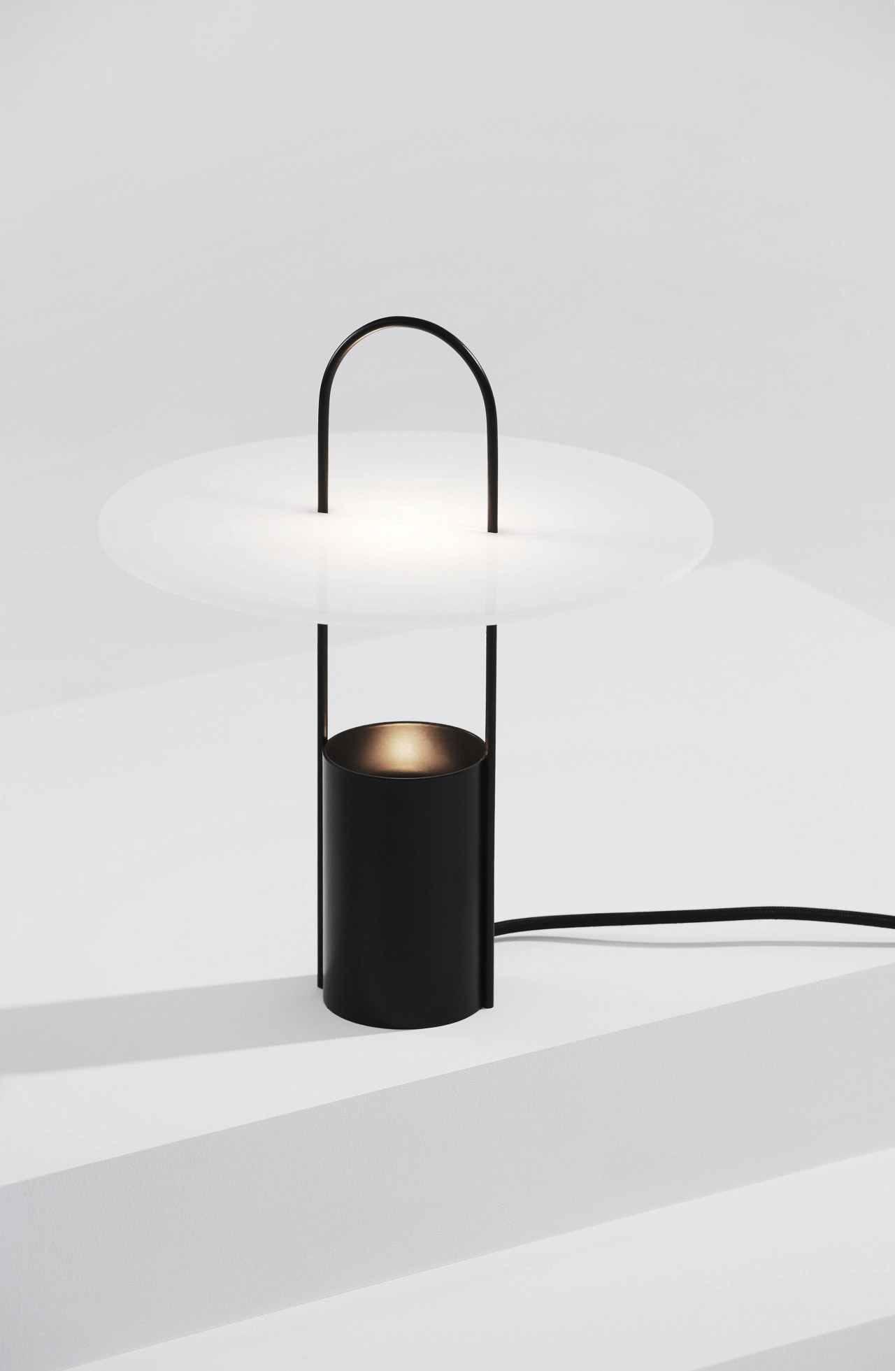 Minimalist Lamp "Nomade"