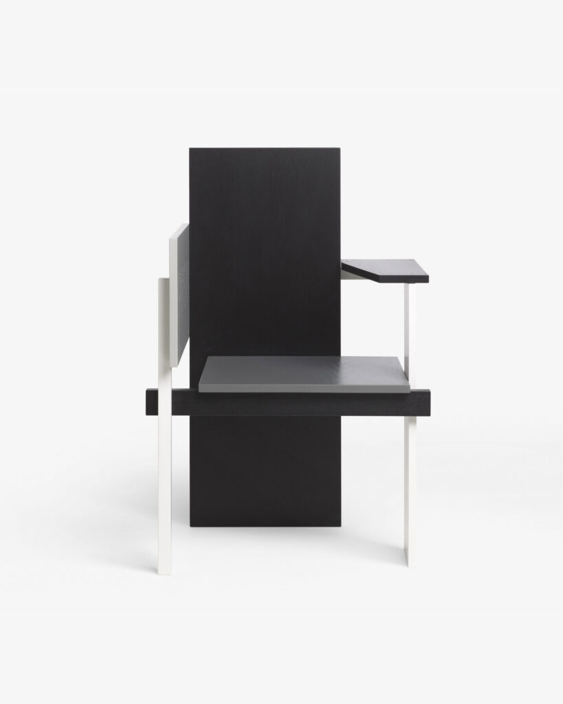 Gerrit Rietveld, Berlin chair, 1923 © Image Courtesy Rietveld Originals