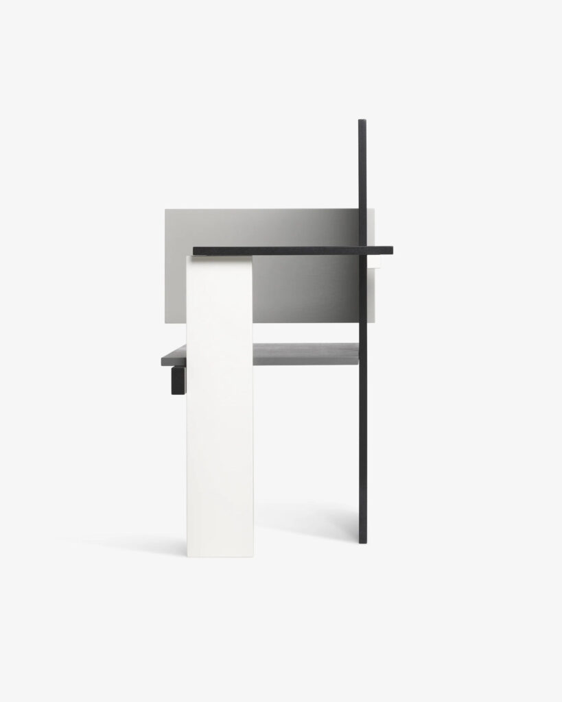 Gerrit Rietveld, Berlin chair, 1923 © Image Courtesy Rietveld Originals