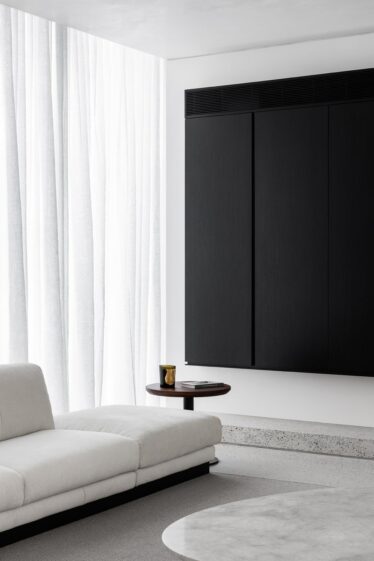 Minimalist Interior Design | Brighton House by Adam Kane Architects