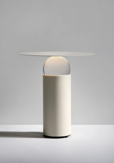 SFIR – table luminaire by Johannes Budde | Minimalist lamp design via Aesence