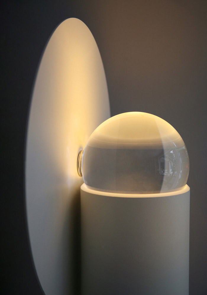 Detailshot of the table lamp