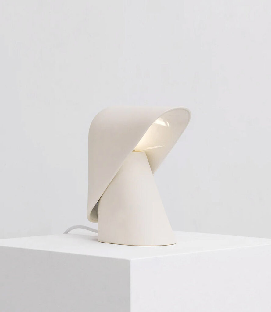 Simple, minimalist Lamp by Vitamin