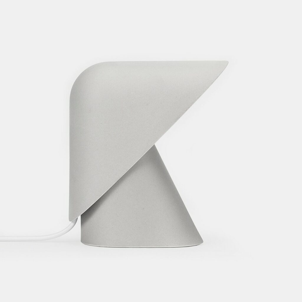 Simple, minimalist Lamp by Vitamin