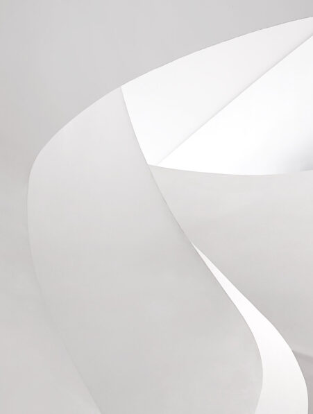 Aesthetic Paper: The Importance Of Aesthetics For Our Brain | A minimalist photography