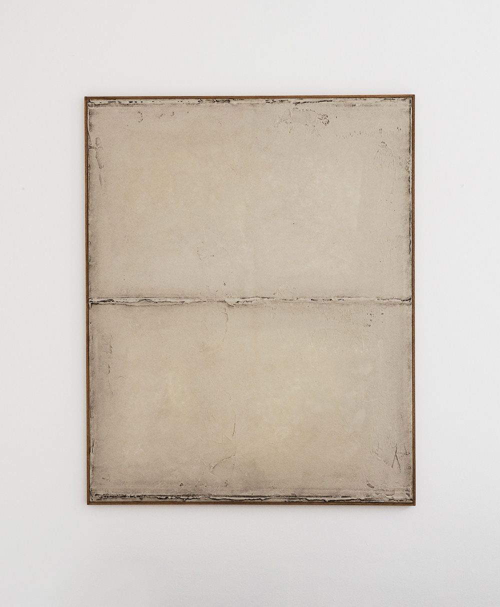 Antonia Ferrer, Cuerdas, Oil on primed canvas, 163x130x5cm © The Artist, Image Courtesy Alzueta Gallery