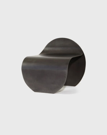 O Stool by Estudio Persona | Minimalist chair