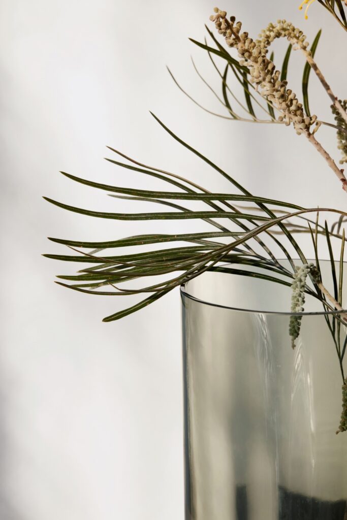 Detail of the Minimalist Vase Aer by Gabriel Tan for Menu