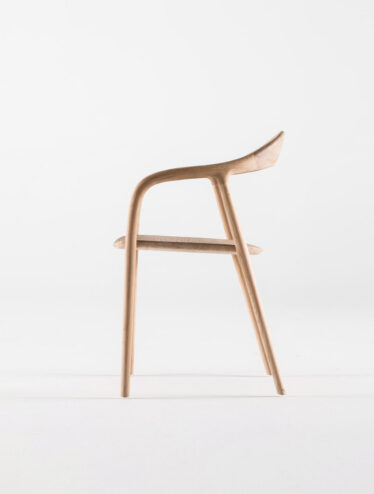 Minimalist Chair Design "Neva" by Regular Company