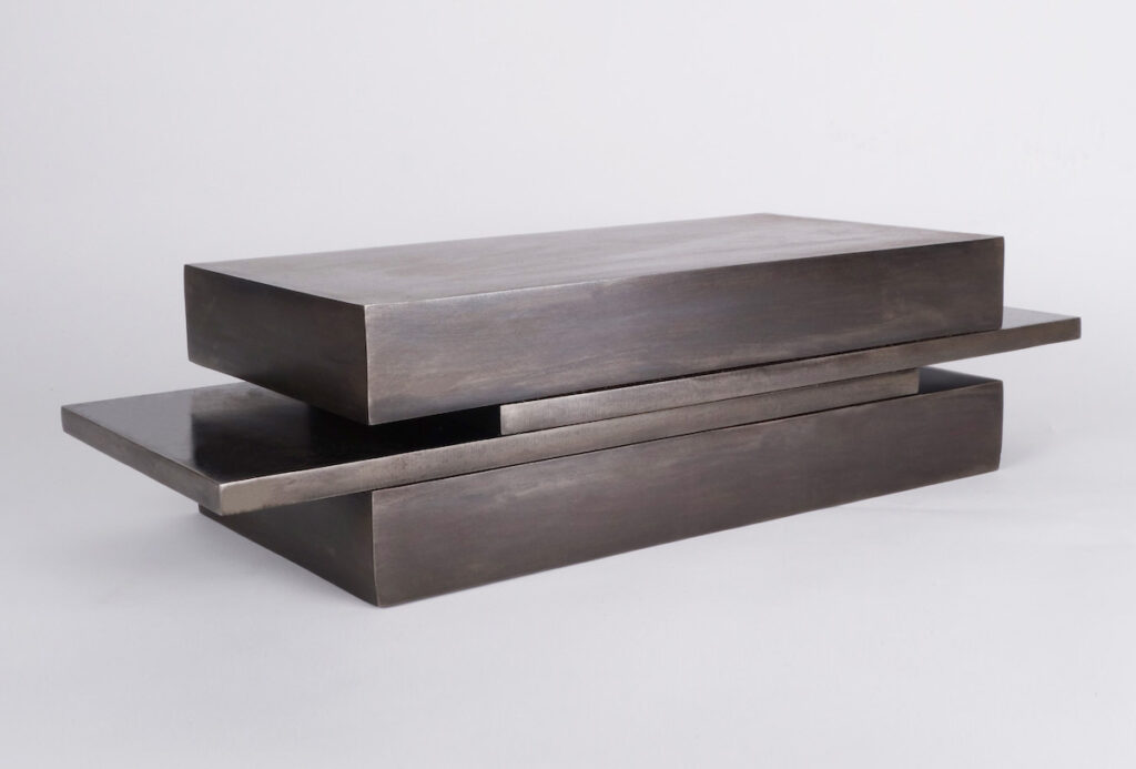 Playing with gravity and illusion - the minimalist sculpture by Stephan Siebers