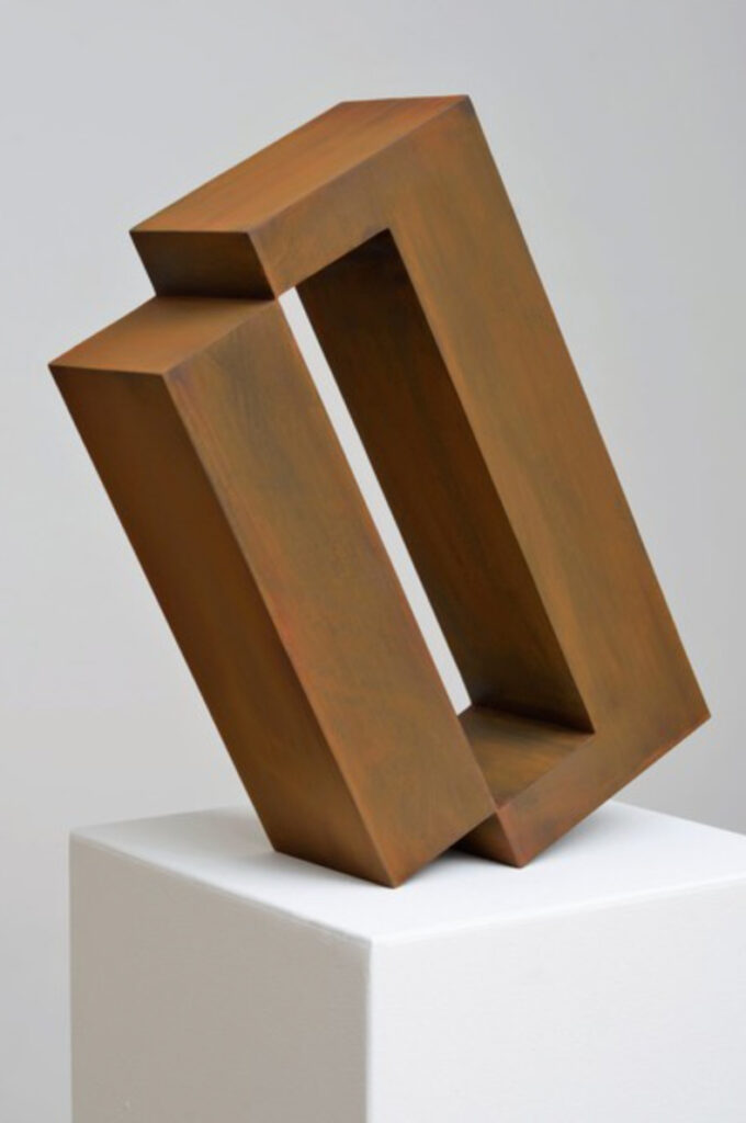 Isolated Oblong, Sculpture made of corten steel