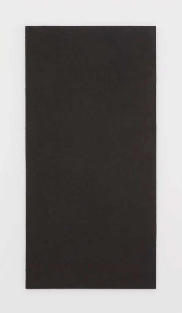 Chung Chang-Sup, Meditation 94801, 1994, Tak fiber on canvas, 244 x 122 cm 