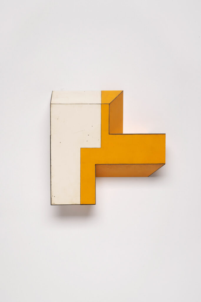 Minimalist Wall Sculpture by Ted Larsen | Aesence