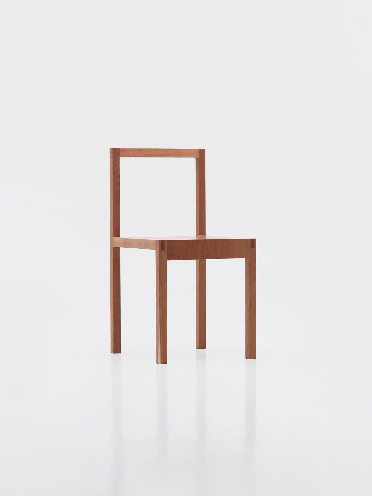 Minimalist Chair Design by Bahk Jong Sun