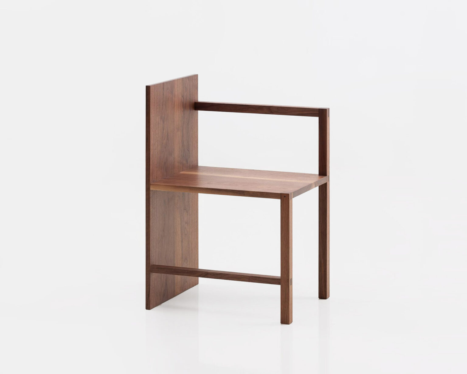 CAST - Minimalist Chair in Solid Wood with Customizable Seat