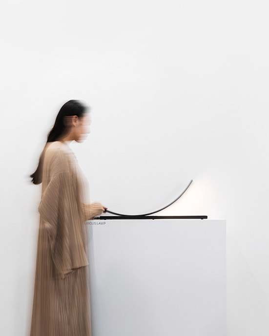 Minimalist Lamp "Dubious" by Nissa Kinzhalina