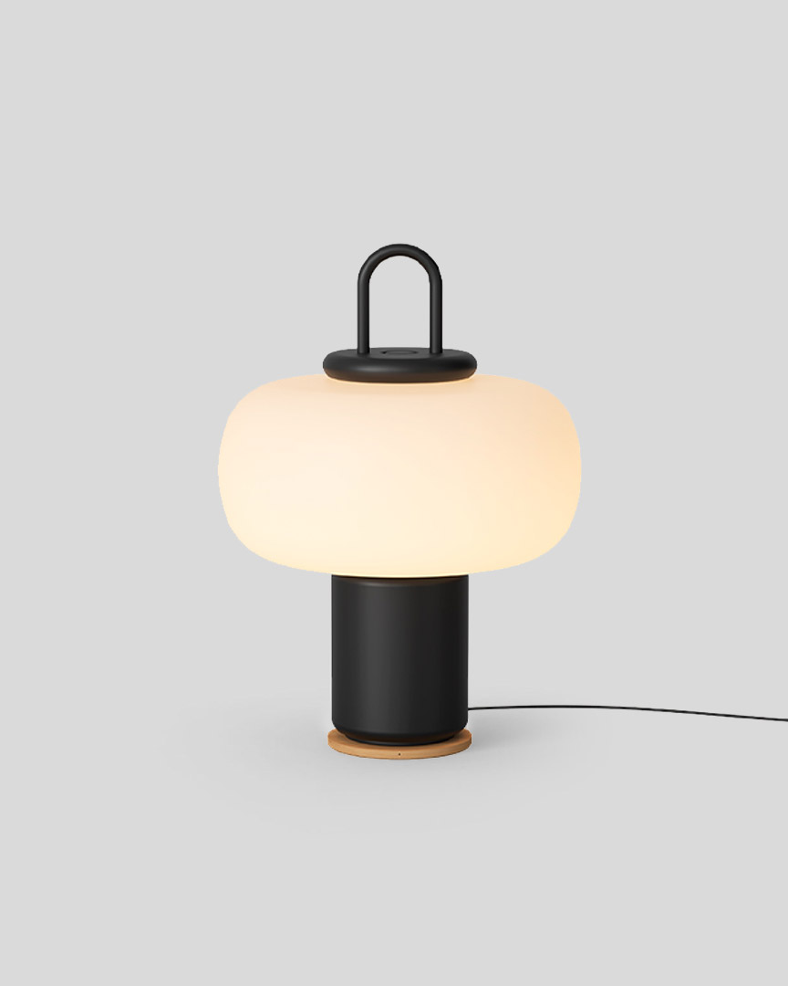 Minimalist Table Lamp "Nox" by Alfred Häberli | Aesence