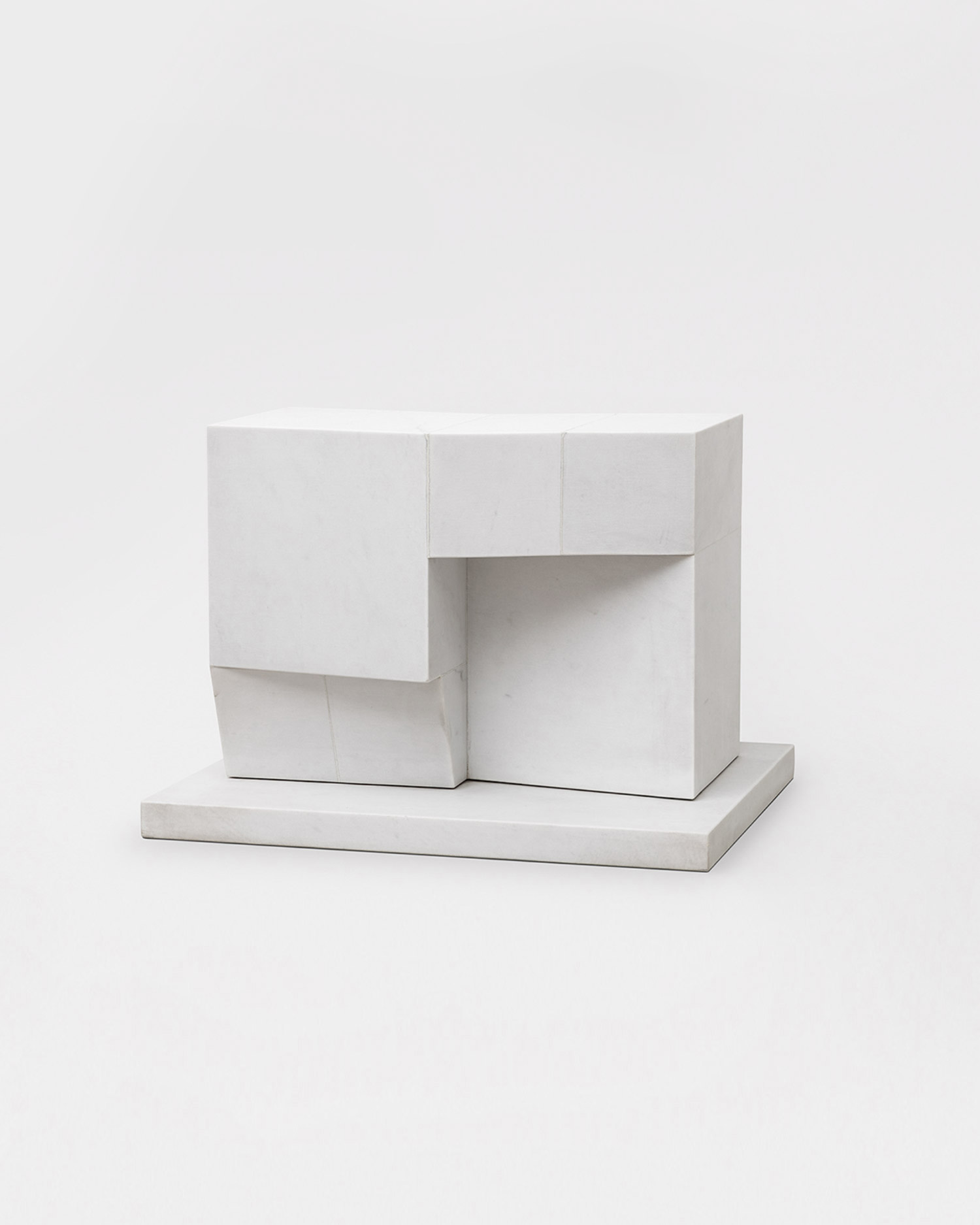 Sergio Camargo, Untitled, 1979, Carrara marble, 33.5 × 47 × 38 cm, Photo via Galeria Raquel Arnaud