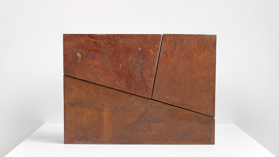 Minimalist Steel Sculpture by Jürgen Heinz