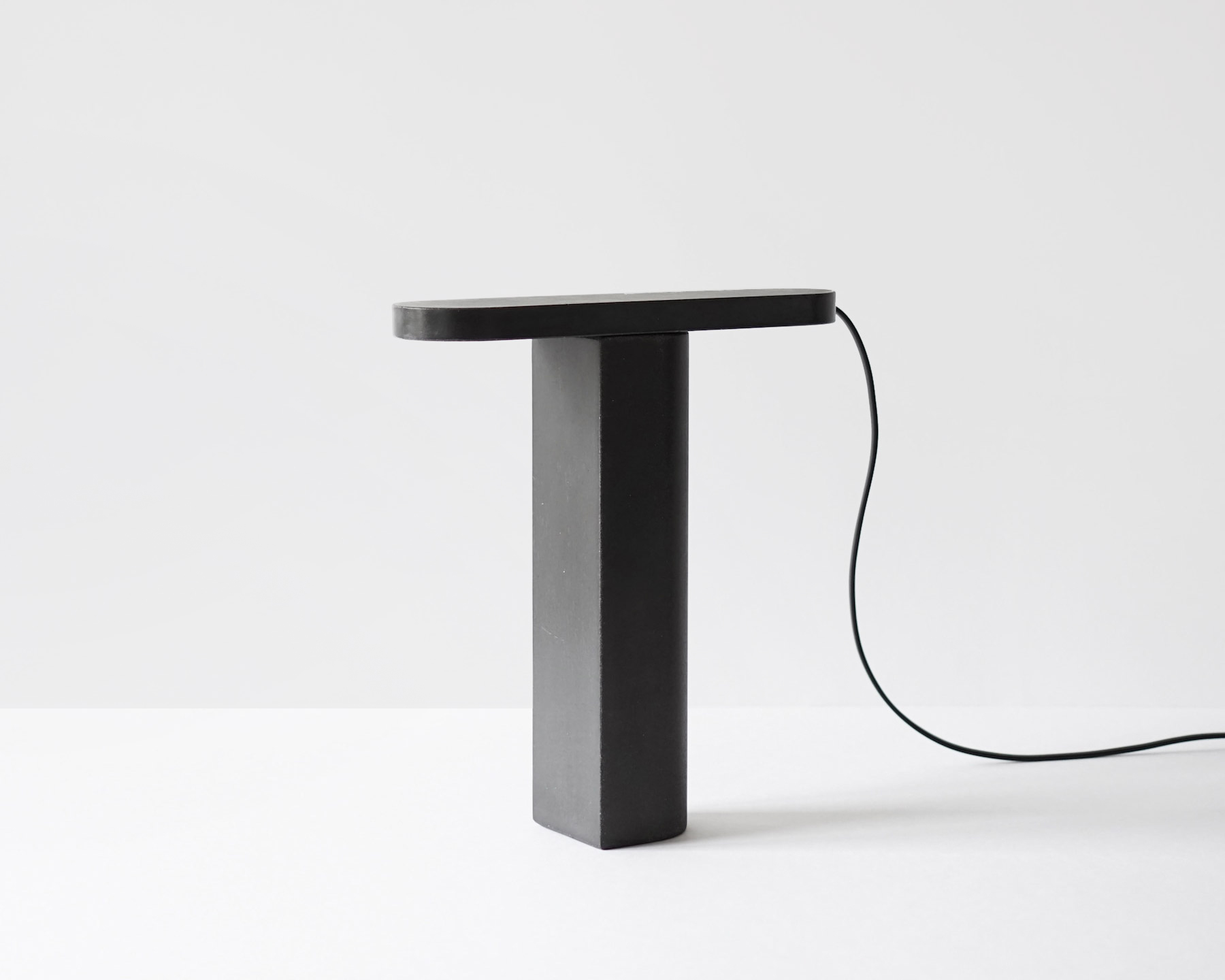 Minimalist Table Lamp "Möja" by Leonard Kadid