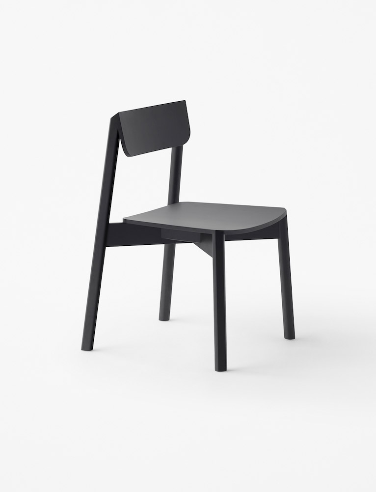 Minimalist Blade Chair by nendo