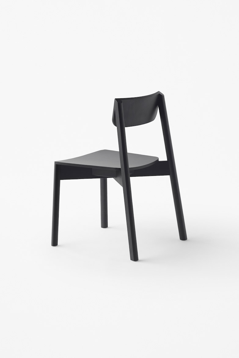 Minimalist Blade Chair by nendo