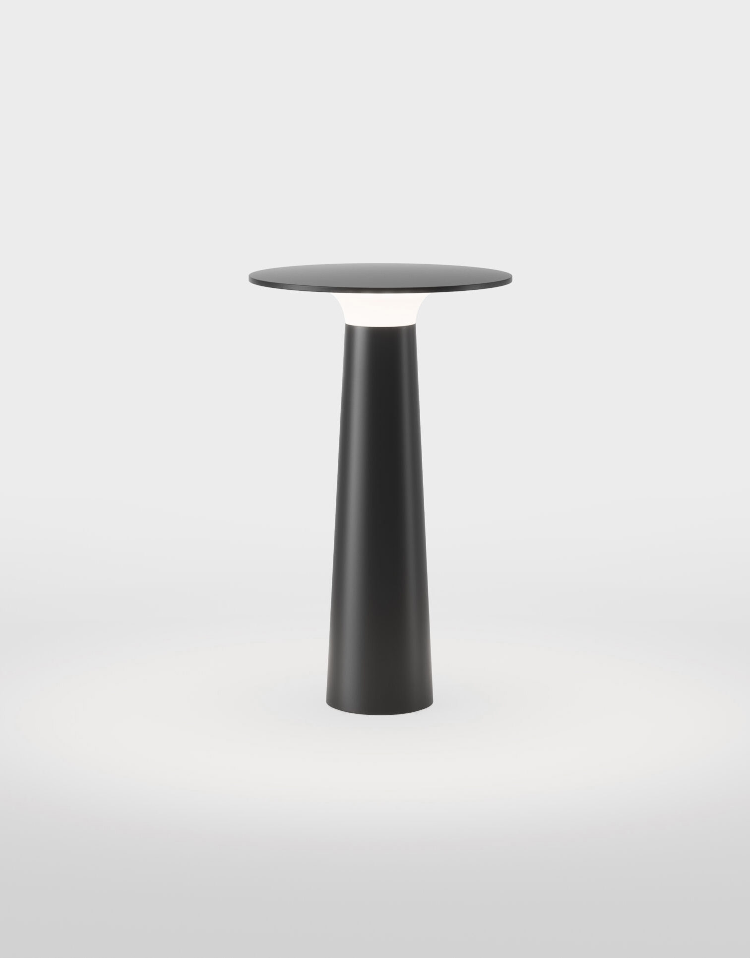 Minimalist Outdoor Lamp lix by IP44 in black