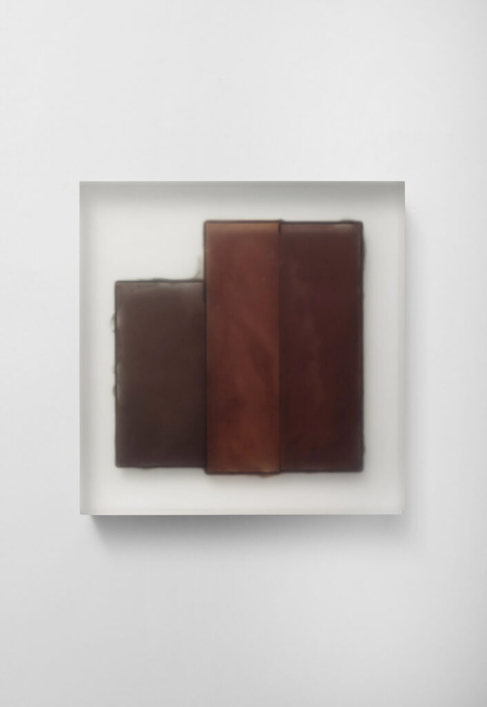 Rahee Yoon, Block (Brown, Earthy Brown and Brown), 2020, acrylic, 29 x 5 x 27 cm