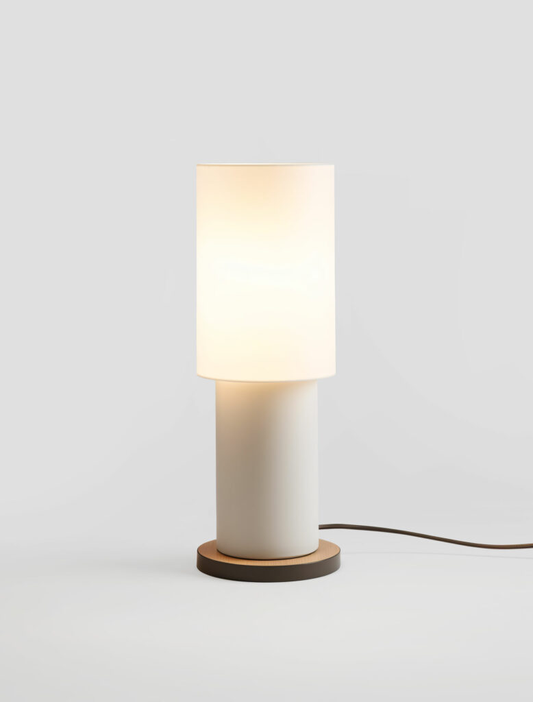 White minimalist table lamp | What makes design intuitive and what role do aesthetics play? Aesence