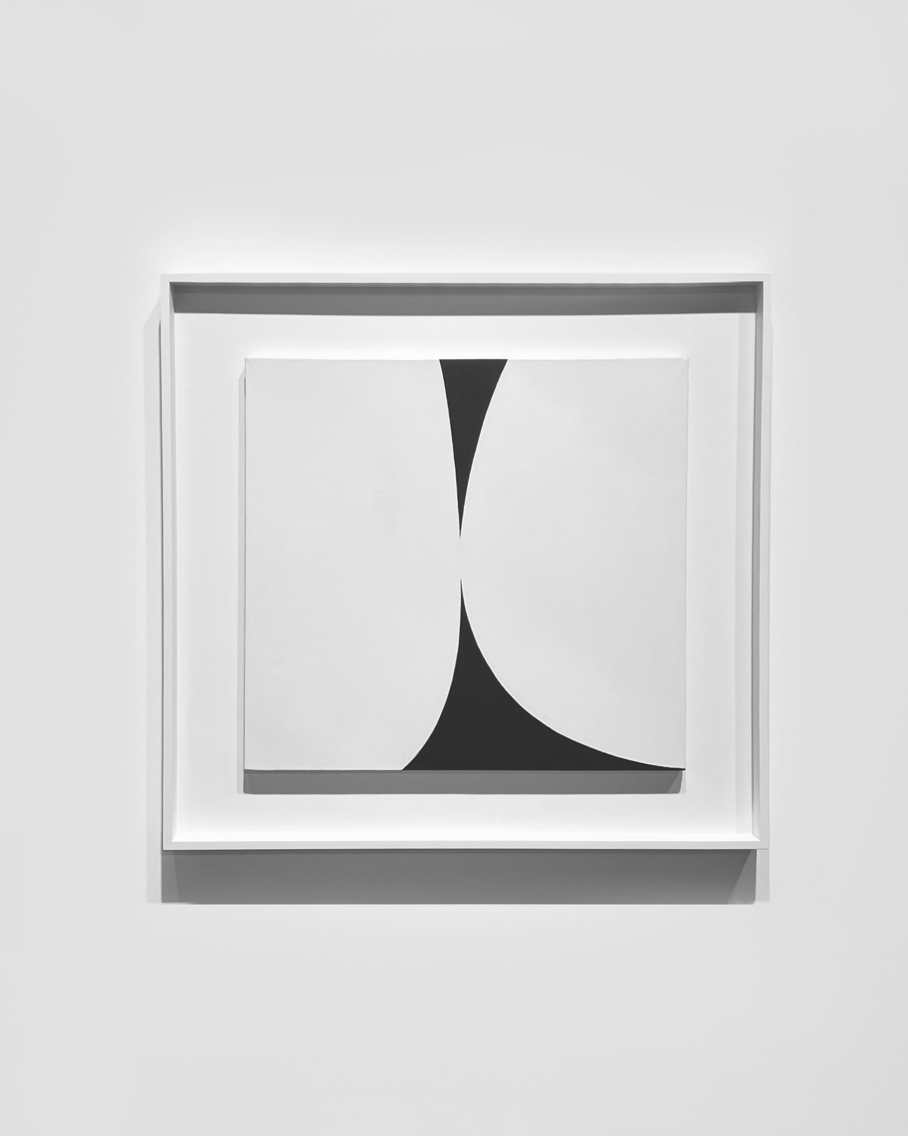 Ellsworth Kelly, Rebound Study, 1959, oil on canvas, 53.3 x 56.5 cm © The artist, Courtesy of Matthew Marks Gallery