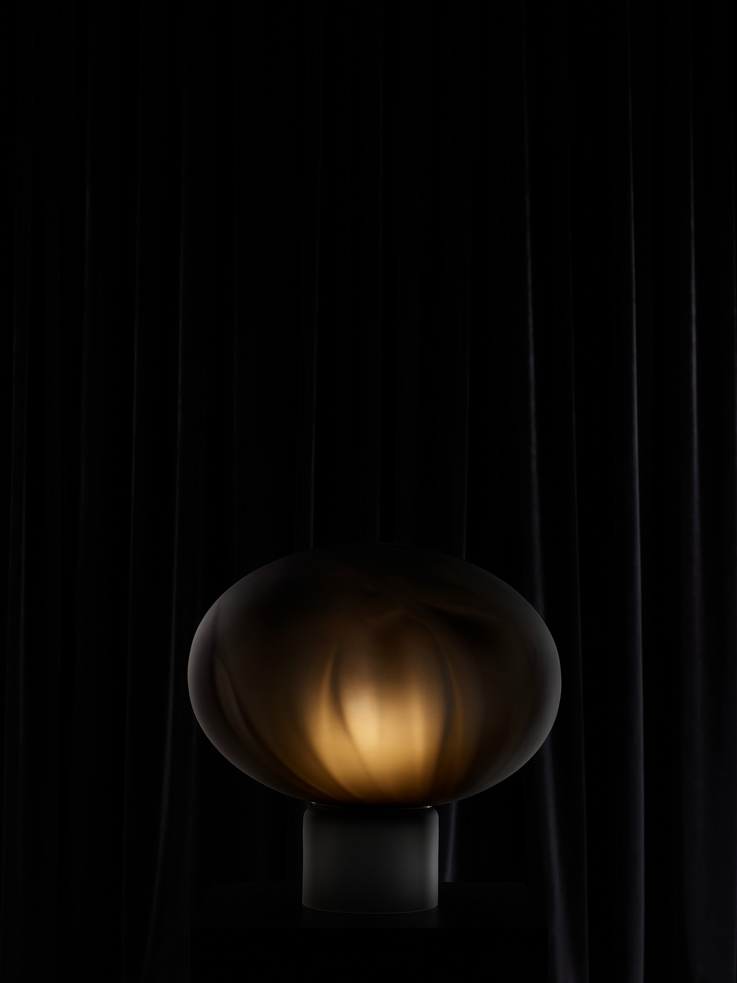 Méne Table Lamp by Ross Gardam