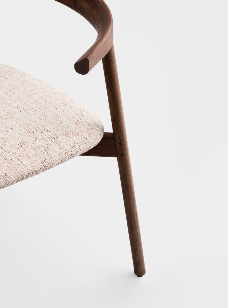 Minimalist Chair Design: Ando Chair by Matthew Hilton for De La Espada via Aesence