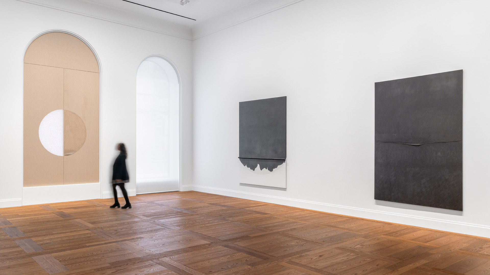 Installation view of Takesada Matsutani at Hauser & Wirth, Paris © Image Courtesy Hauser & Wirth.