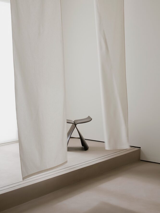 Minimalist Apartment "Casa Ricardo" By Deza Setién, Photography by David Zarzoso