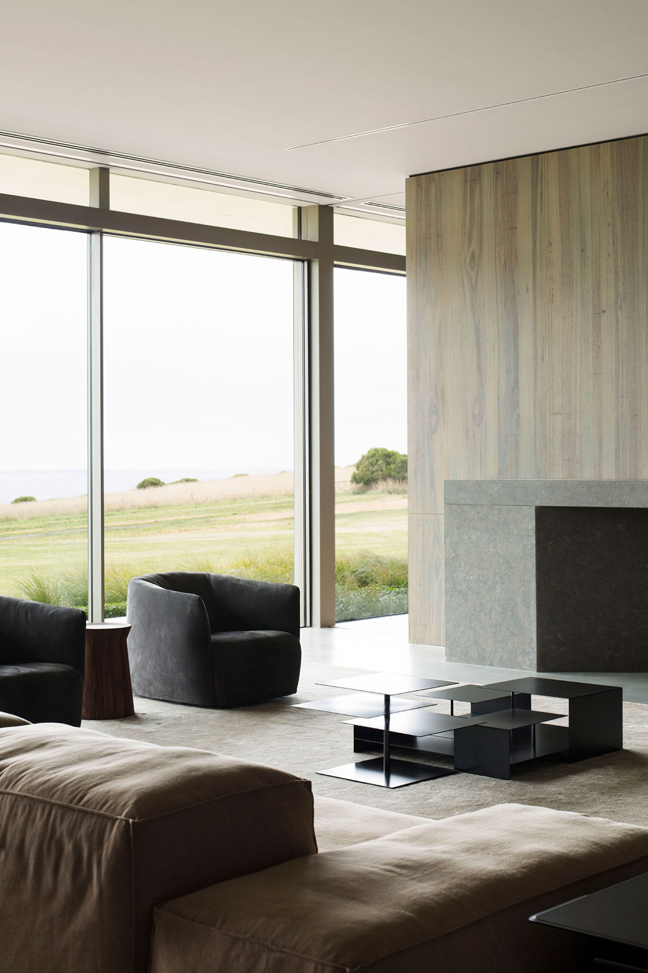 Peninsula House by Carr Architects, Photography by Ben Hosking