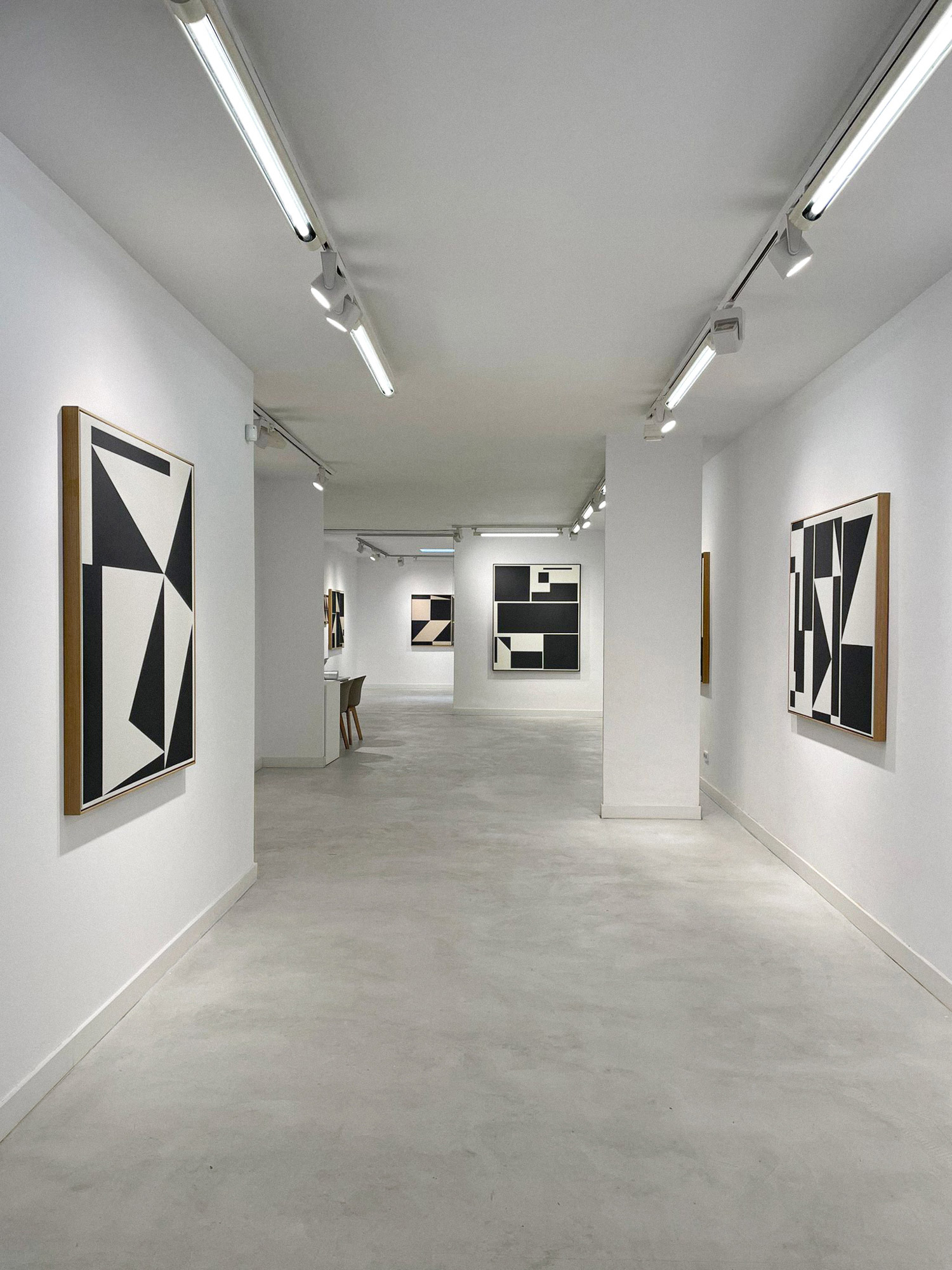 Exhibition View of Carsten Beck: “Lines Interaction” at Víctor Lope Arte Contemporáneo © The Artist, Photography by Víctor Lope Arte Contemporáneo