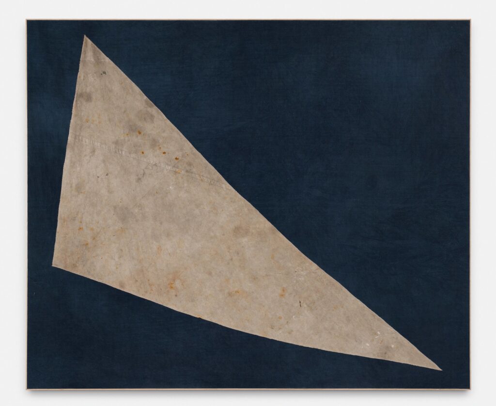 Lawrence Calver, Into Dusk, 2023, dyed / stitched linen, cotton, 200 x 240 cm © The Artist, Image Courtesy De Brock Gallery