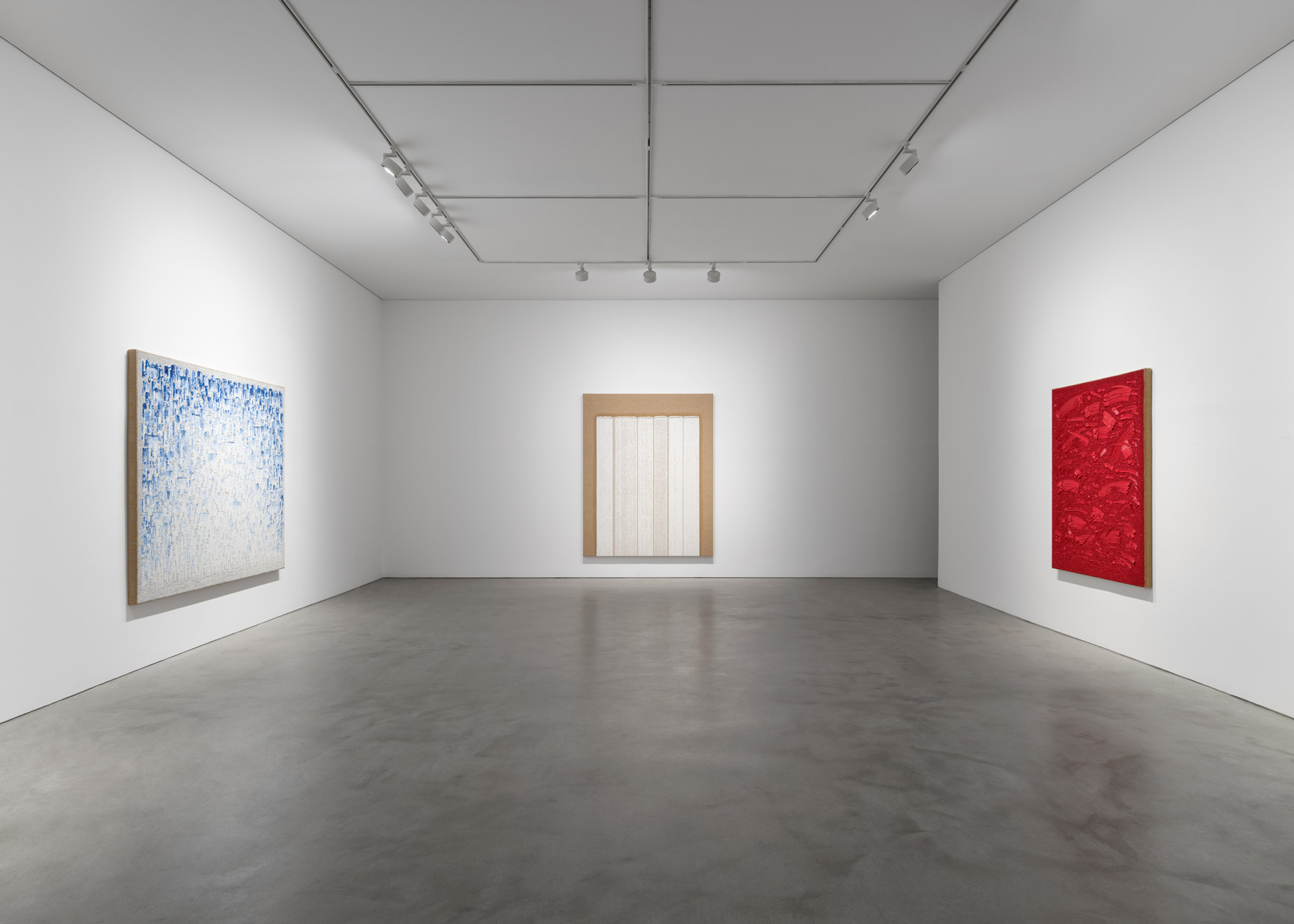 Kukje Gallery K1 Ha Chong-Hyun solo exhibition
Ha Chong-Hyun installation view
Image provided by Kukje Gallery