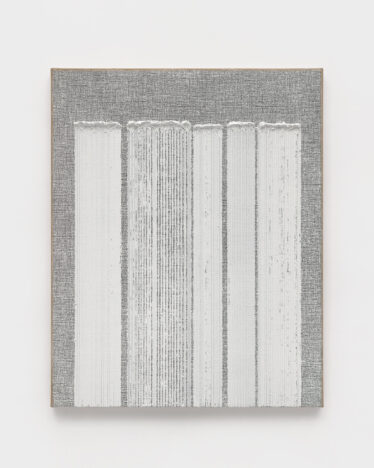 Ha Chong-Hyun, Conjunction 23-77, 2023, Oil on hemp cloth, 63 3/4 x 51 1/8 in, 162 x 130 cm on view at Château La Coste (June 22 – September 1, 2025). Photo by Ahn Cheonho. © Courtesy of the artist and Tina Kim Gallery.