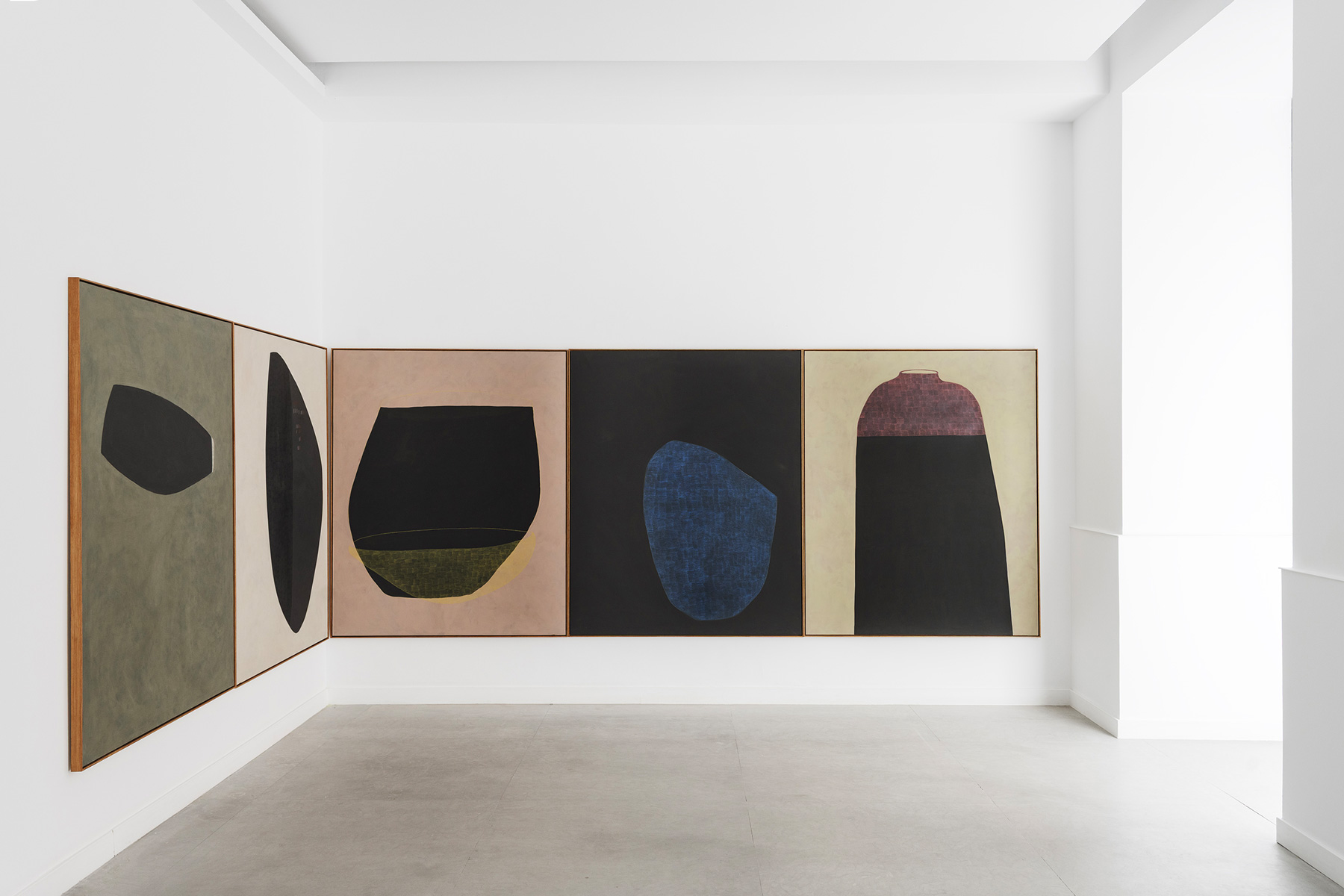 Installation View of Maru Quiñonero "CASA VACÍA" at Alzueta Gallery Madrid, 2025 © The Artist, Image Courtesy Alzueta Gallery Madrid